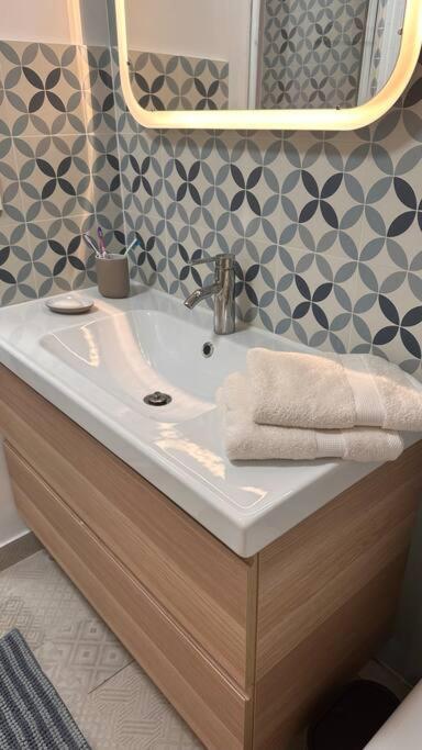 Appartement Cosy A Collobrières المظهر الخارجي الصورة